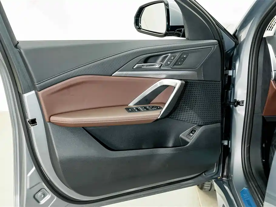 BMW X2 2025 — фото 16