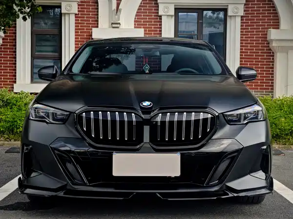BMW 5 Series 2025