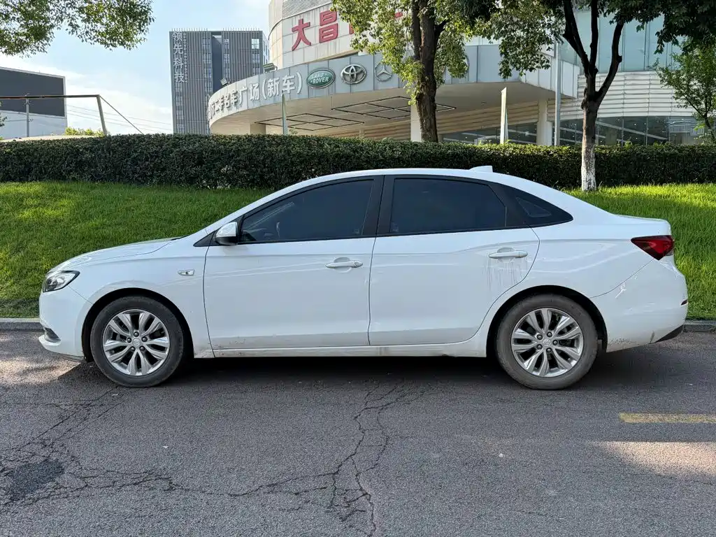 Buick Excelle 2020