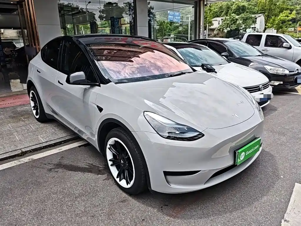 Tesla Model Y 2023 — фото 4