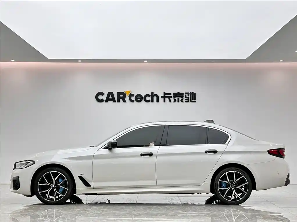 BMW 5 Series 2021