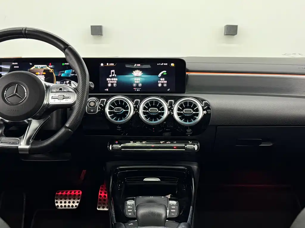 Mercedes-Benz A-Class AMG 2021 — фото 9