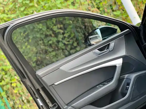 Audi A6L 2024