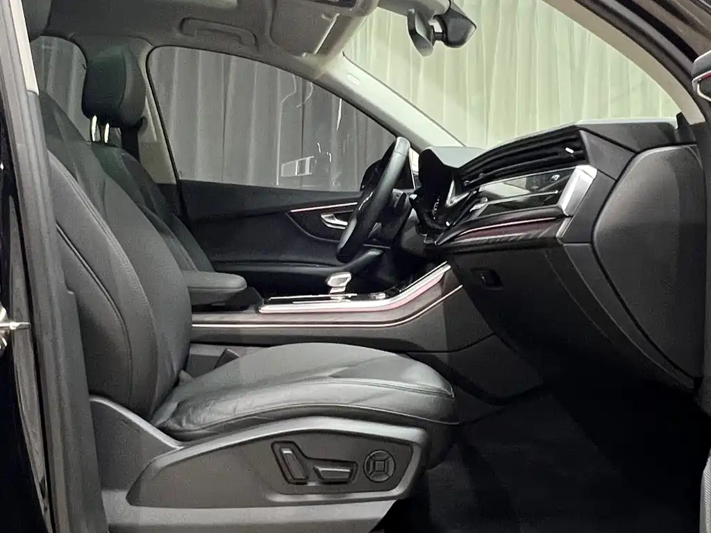 Audi Q7 2020 — фото 20