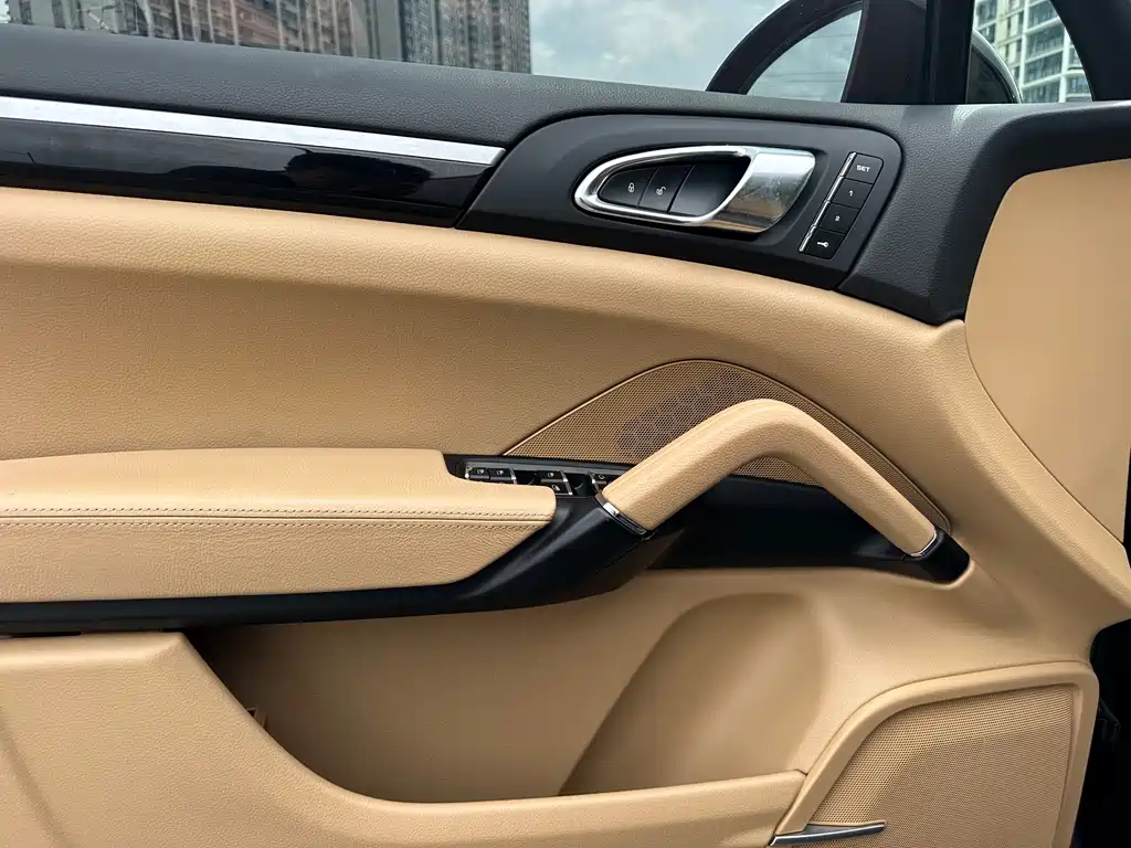 Porsche Cayenne 2015 — фото 5