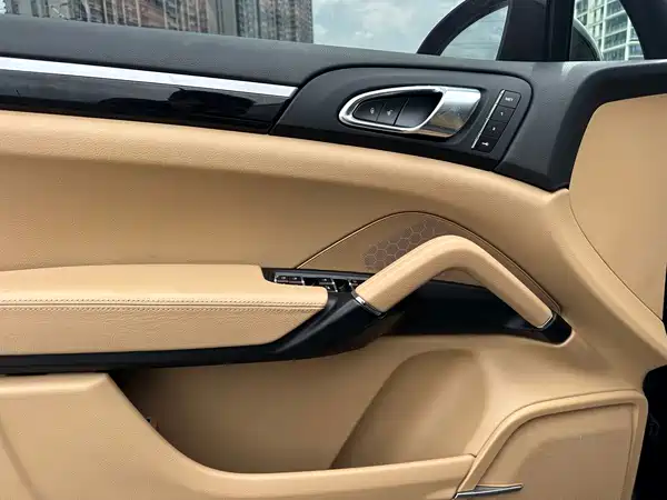 Porsche Cayenne 2015