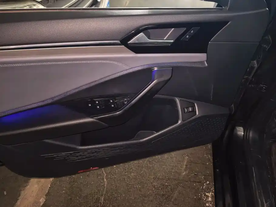 Volkswagen Sagitar 2022