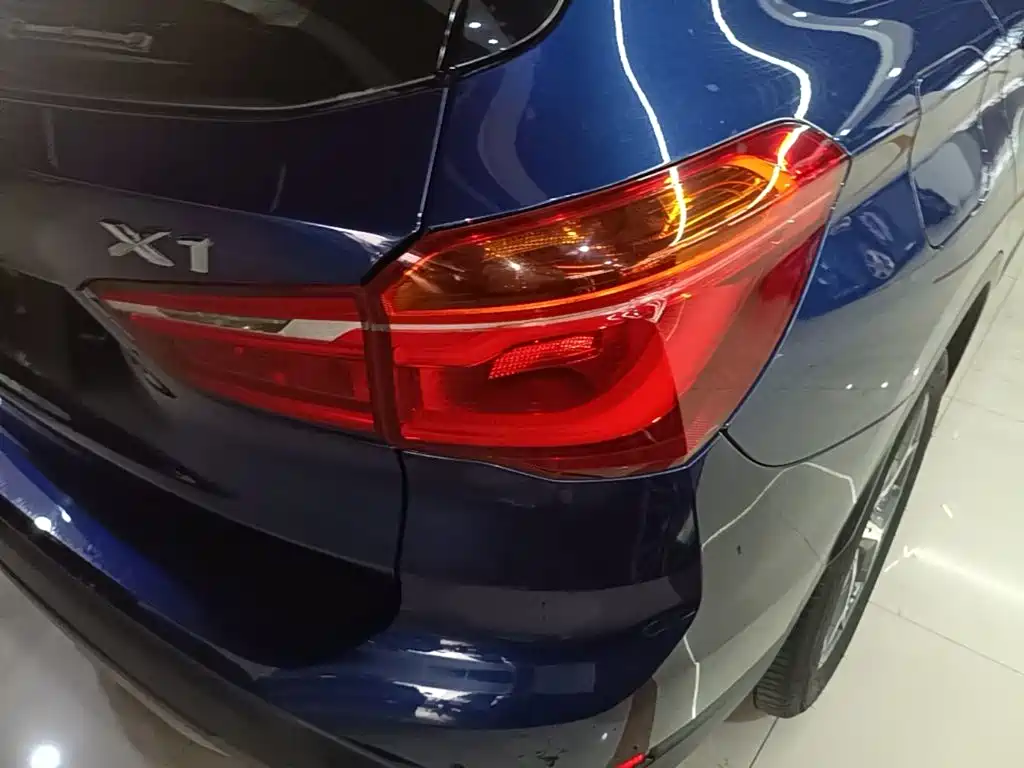 BMW X1 2018 — фото 8