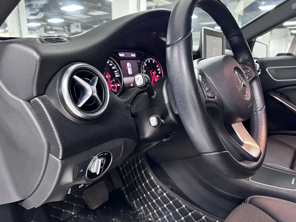 Mercedes-Benz A-Class 2016