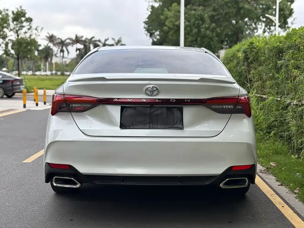 Toyota Avalon 2022 — фото 19
