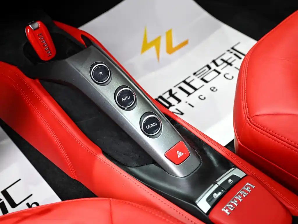 Ferrari 488 2016 — фото 18