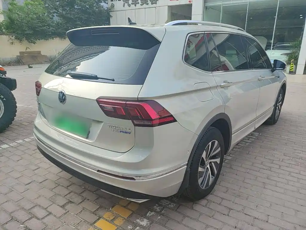 Volkswagen Tiguan L Plug-In Hybrid 2020 — фото 7