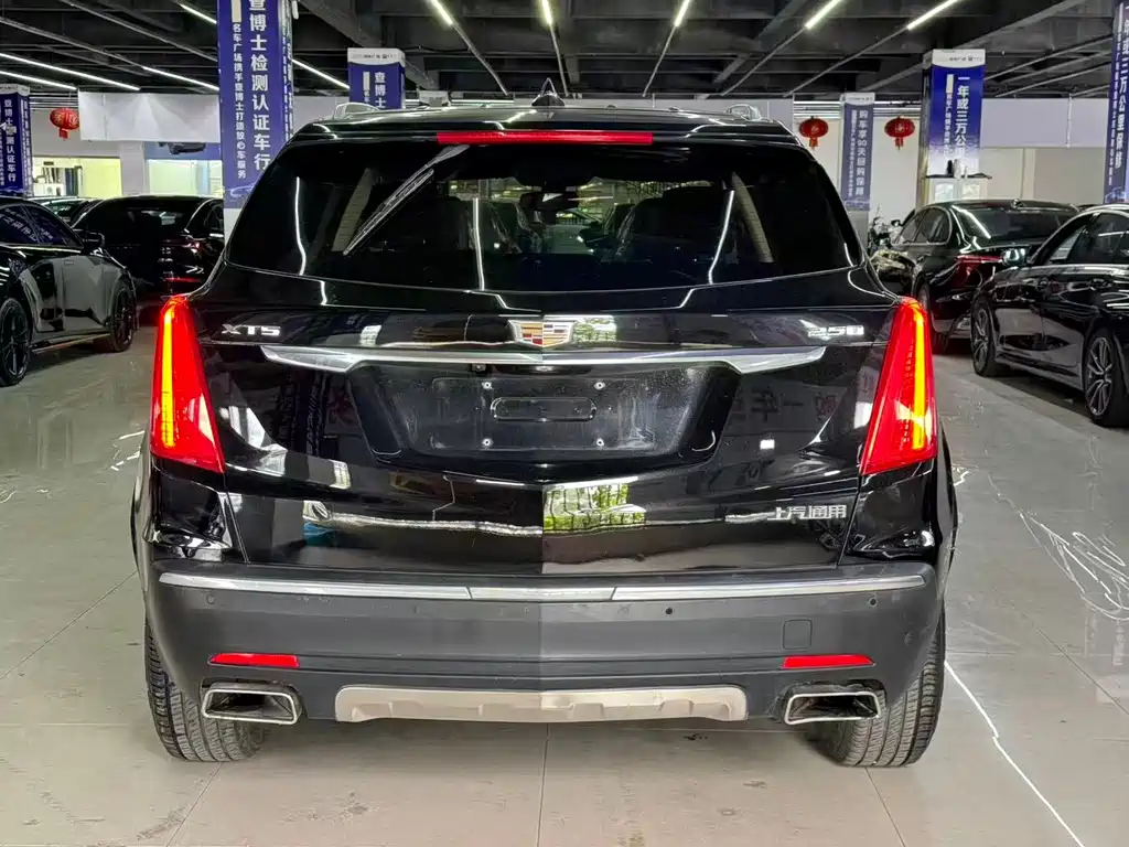 Cadillac XT5 2016 — фото 5