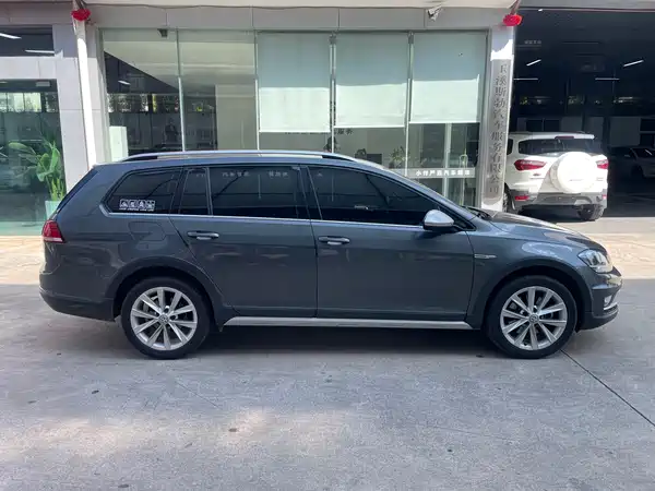 Volkswagen Golf 2020