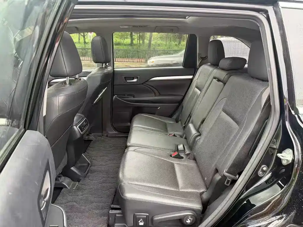Toyota Highlander 2015