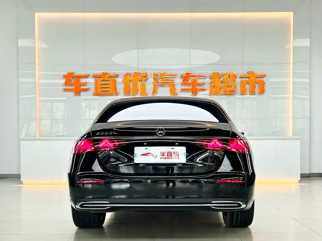 Mercedes-Benz E-Class 2024