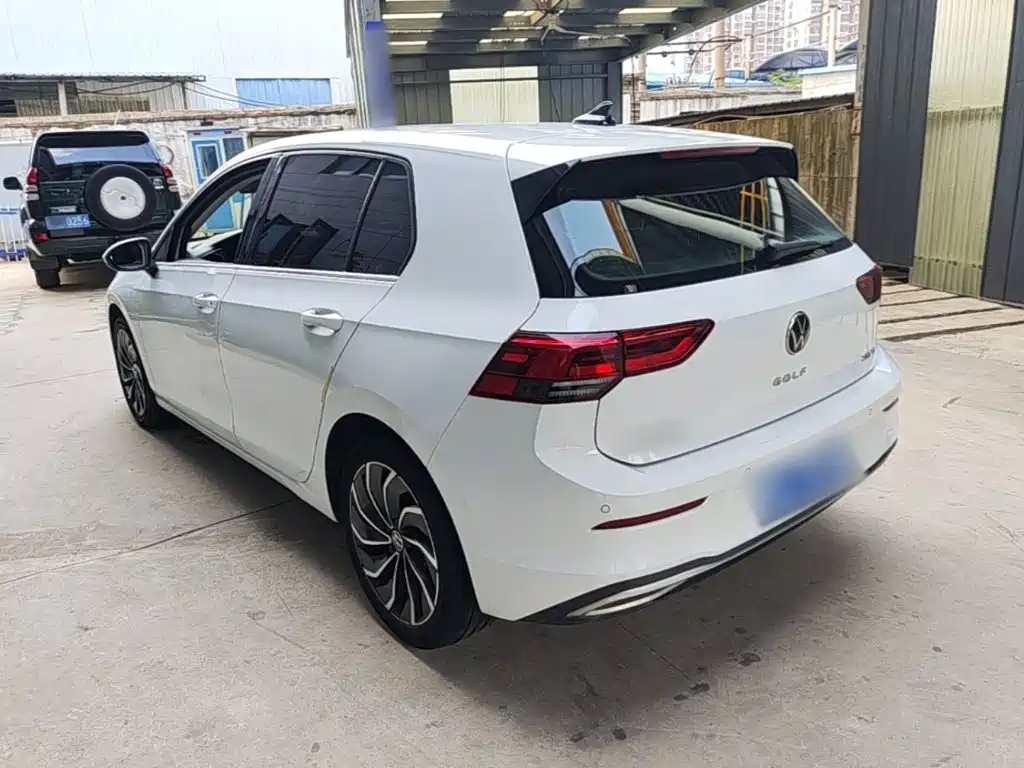 Volkswagen Golf 2023