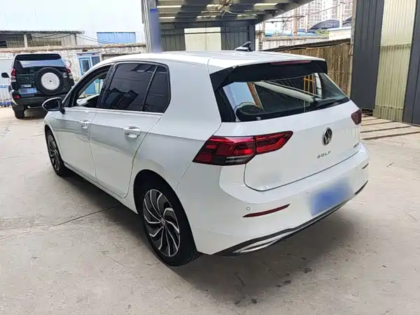Volkswagen Golf 2023