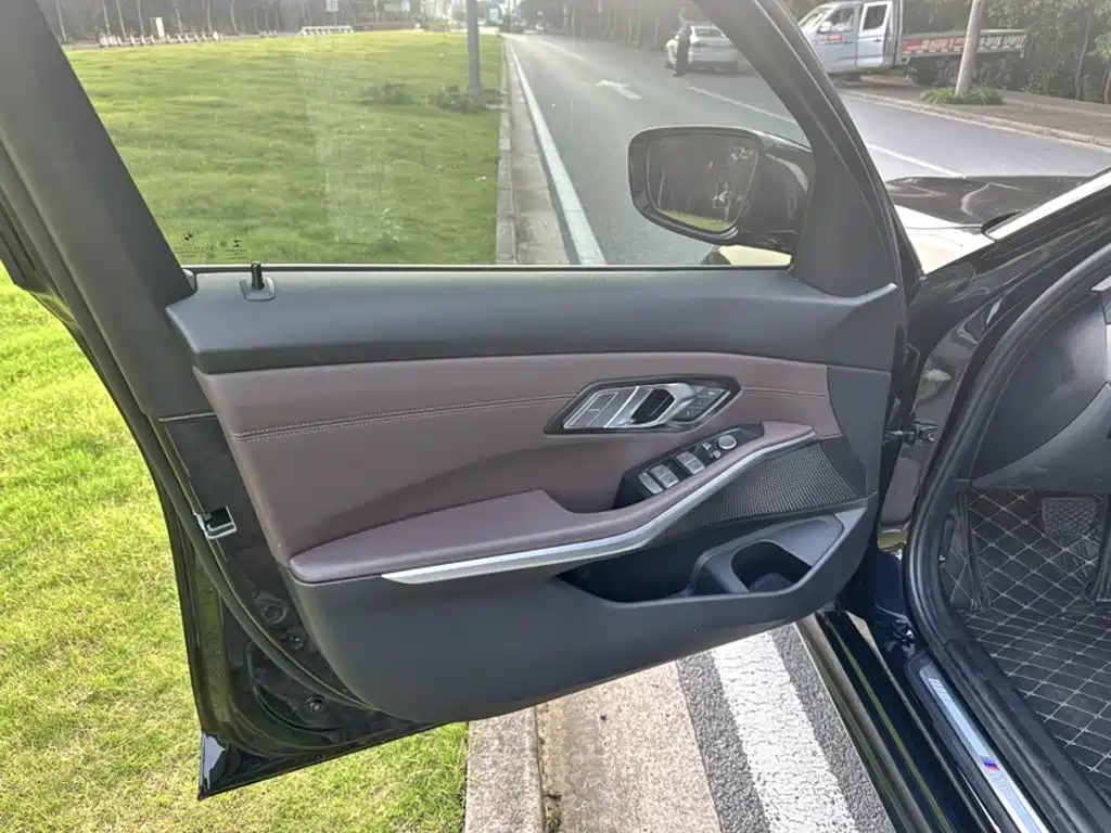 BMW 3 Series 2020 — фото 10