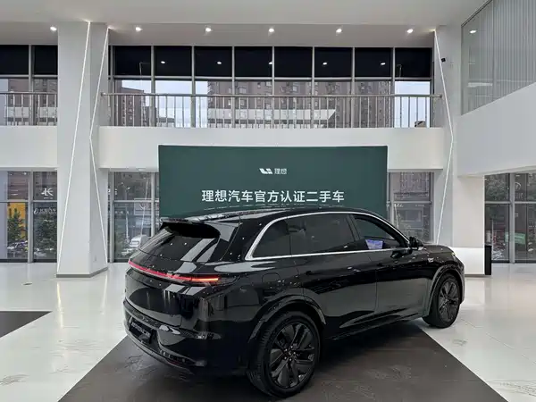 Li Auto L8 2024