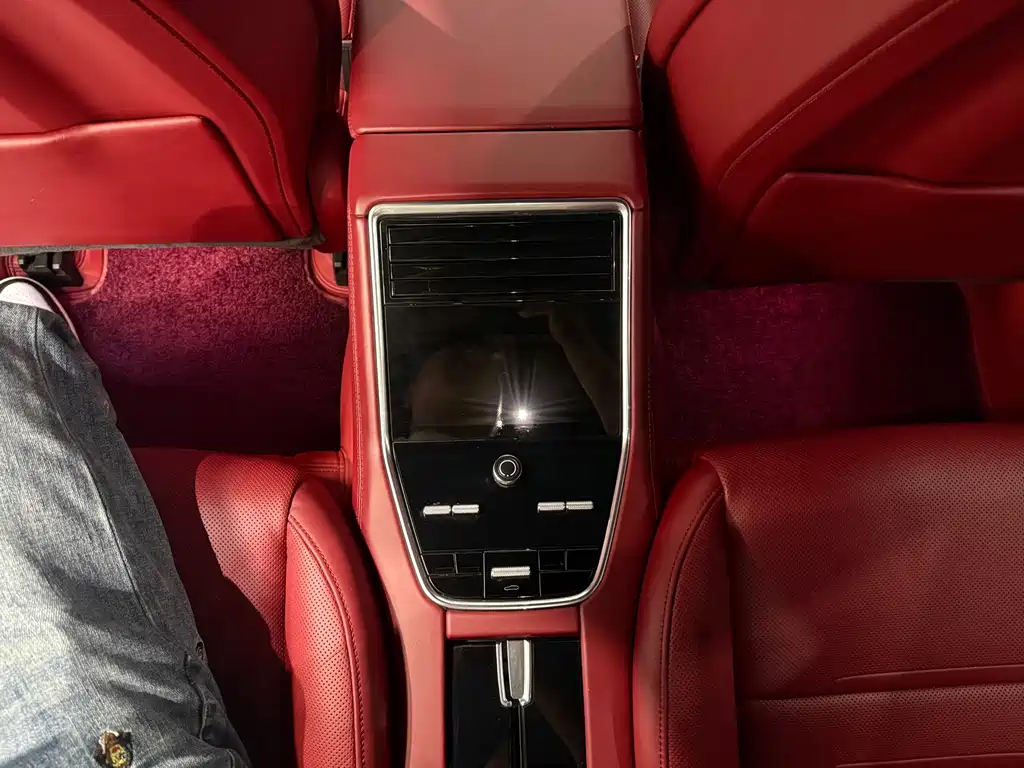 Porsche Panamera 2023 — фото 17