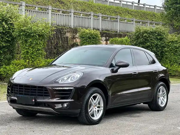 Porsche Macan 2015