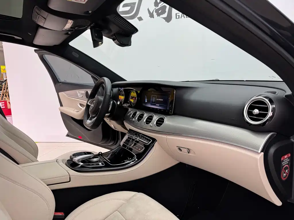 Mercedes-Benz E-Class 2017 — фото 14