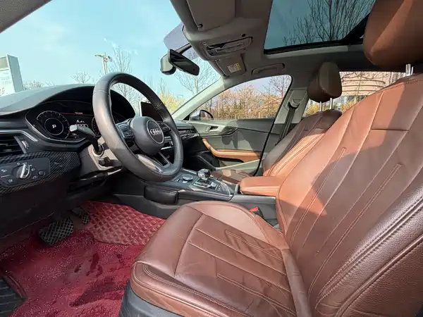 Audi A4L 2019
