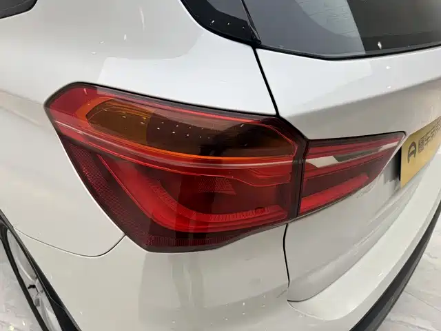 BMW X1 2017 — фото 16