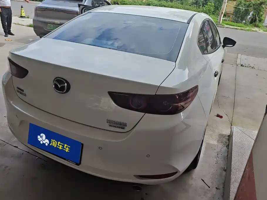 Mazda 3 Axela 2025