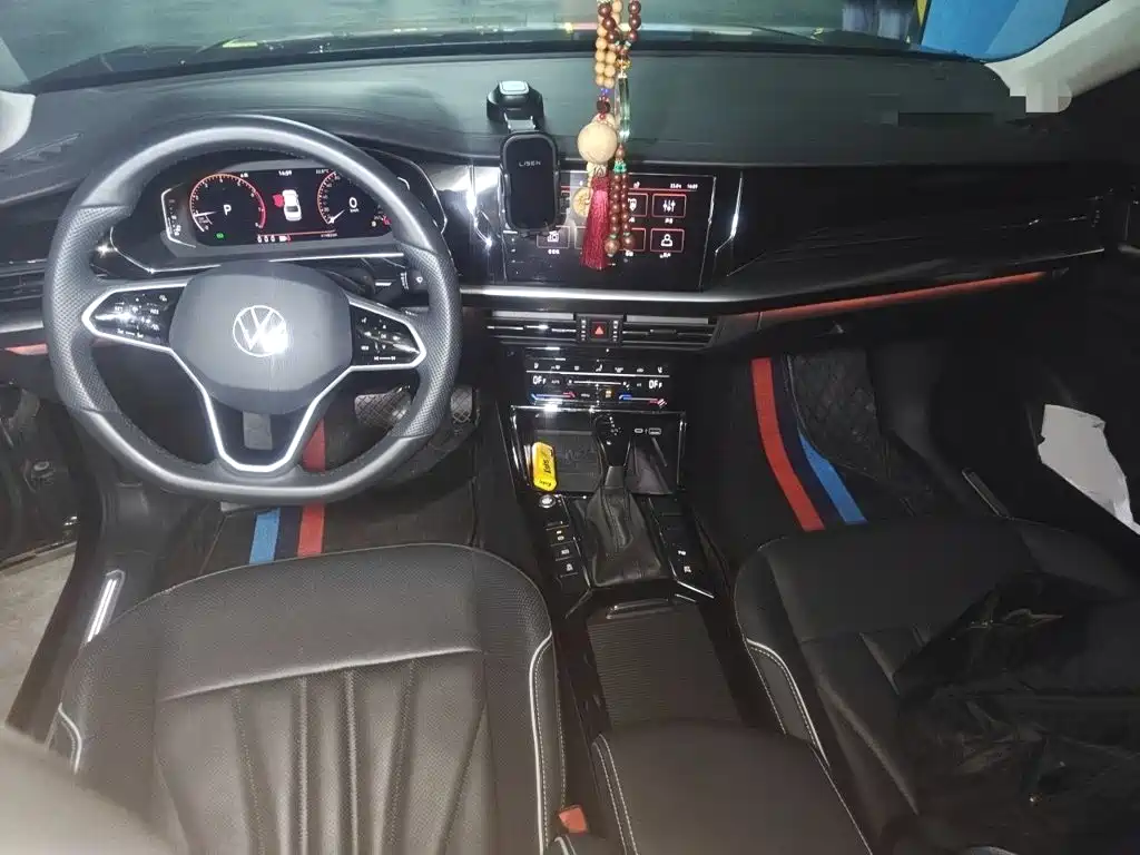 Volkswagen Passat 2023