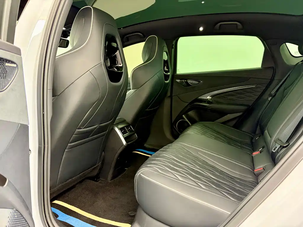 BYD Seal 2023 — фото 12