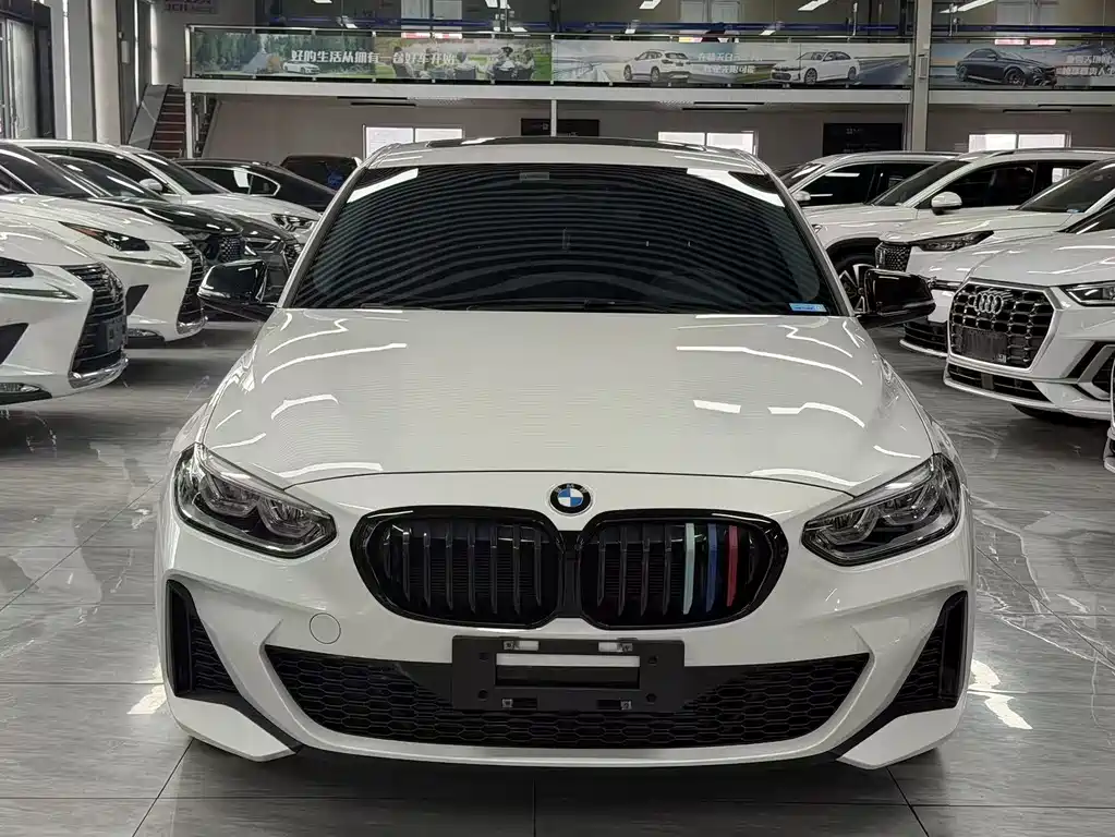 BMW 1 Series 2023