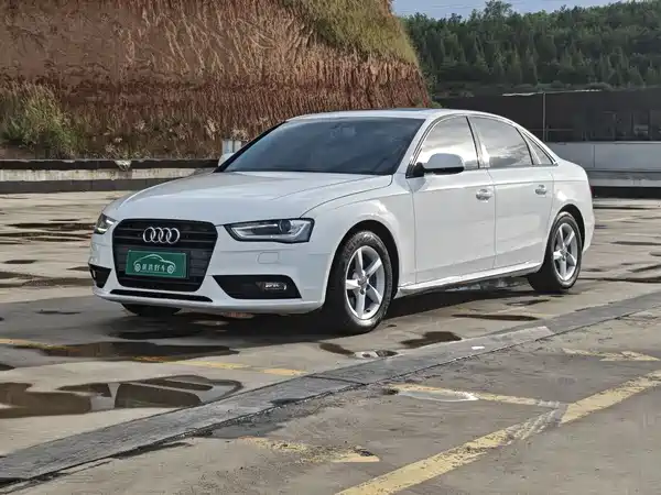 Audi A4L 2015