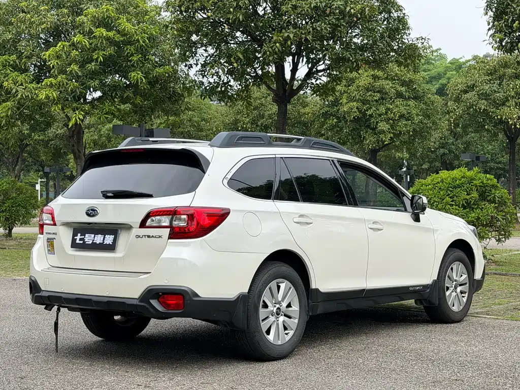 Subaru Outback 2016 — фото 19