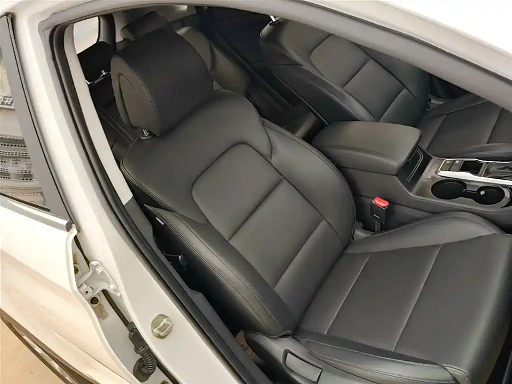 Hyundai Tucson 2018 — фото 25