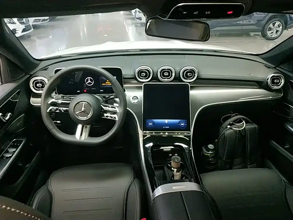 Mercedes-Benz C-Class 2023 — фото 10