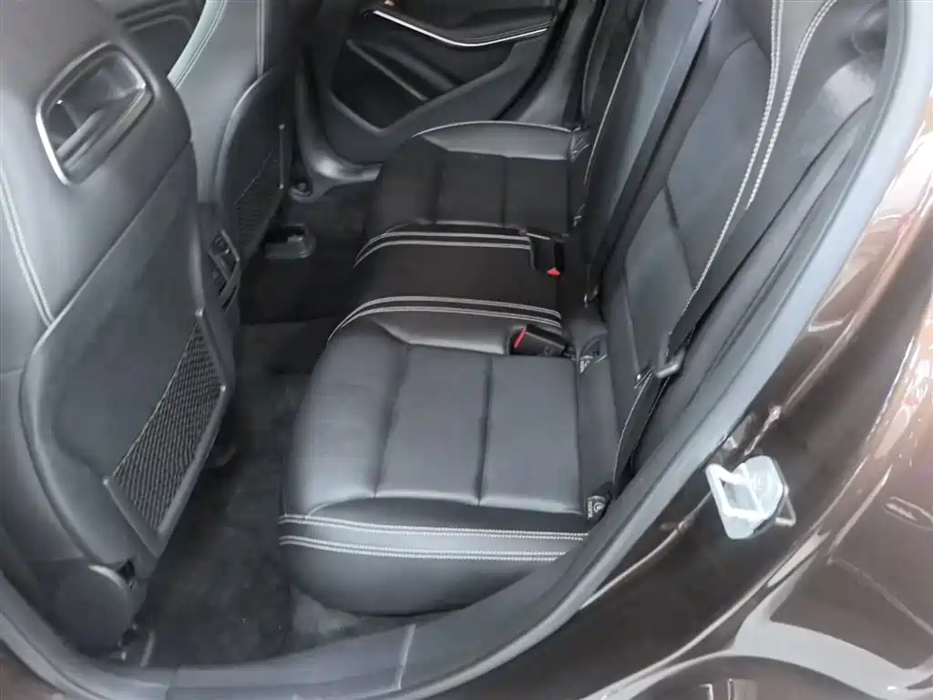 Mercedes-Benz GLA 2017 — фото 17
