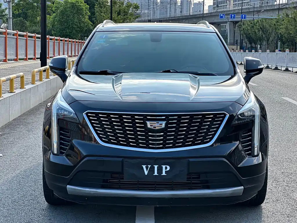 Cadillac XT4 2019 — фото 2