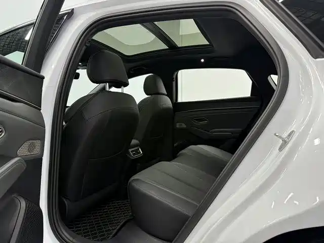 BYD Qin L 2025 — фото 11