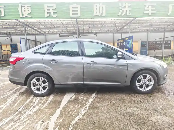 Ford Focus 2014