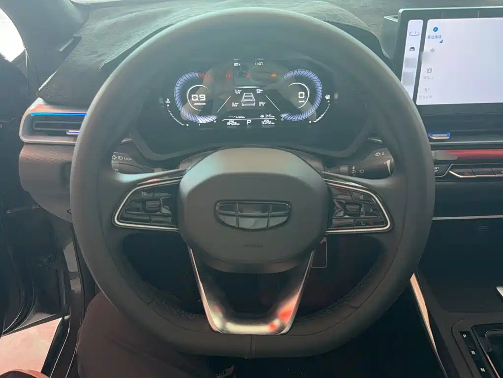 Geely Emgrand 2025