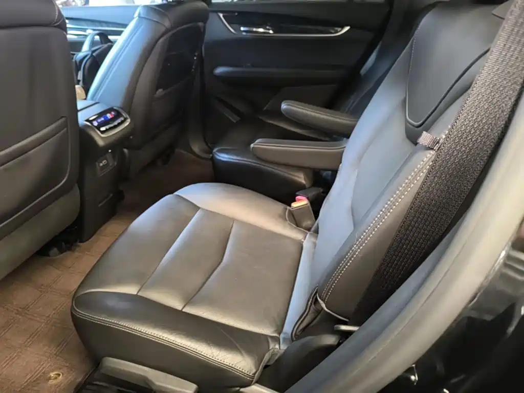 Cadillac XT6 2019 — фото 17