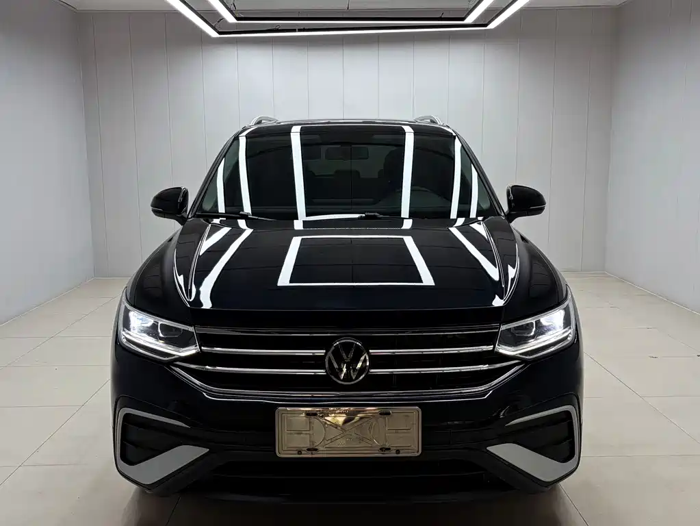 Volkswagen Tiguan L 2023 — фото 2