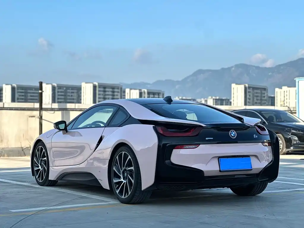 BMW i8 2016 — фото 3