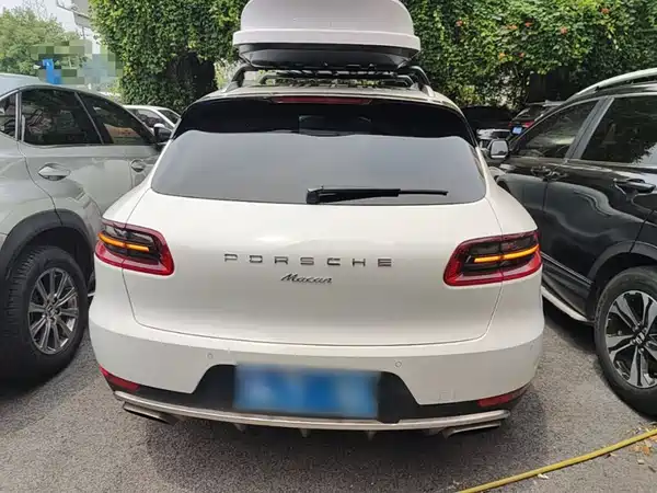 Porsche Macan 2016