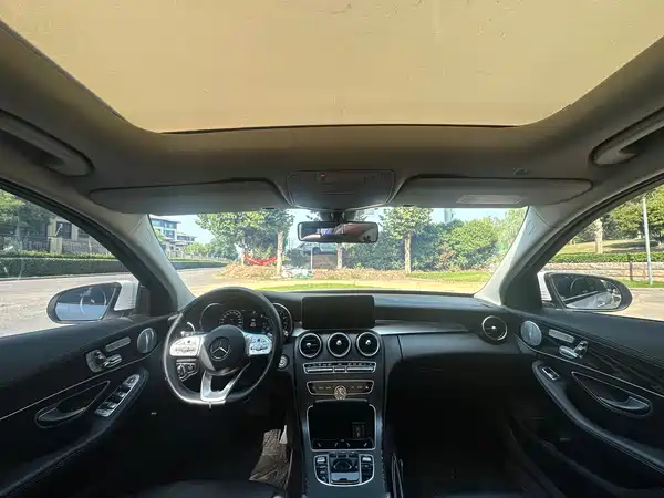 Mercedes-Benz C-Class 2021