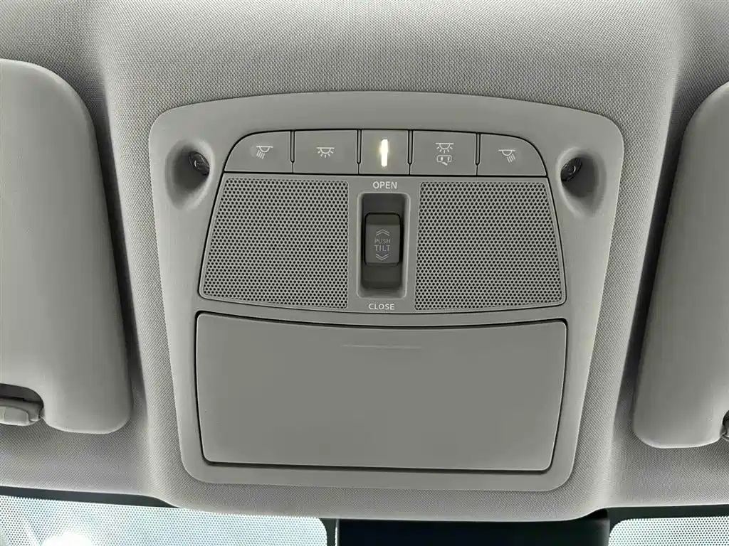 Nissan X-Trail 2025 — фото 8