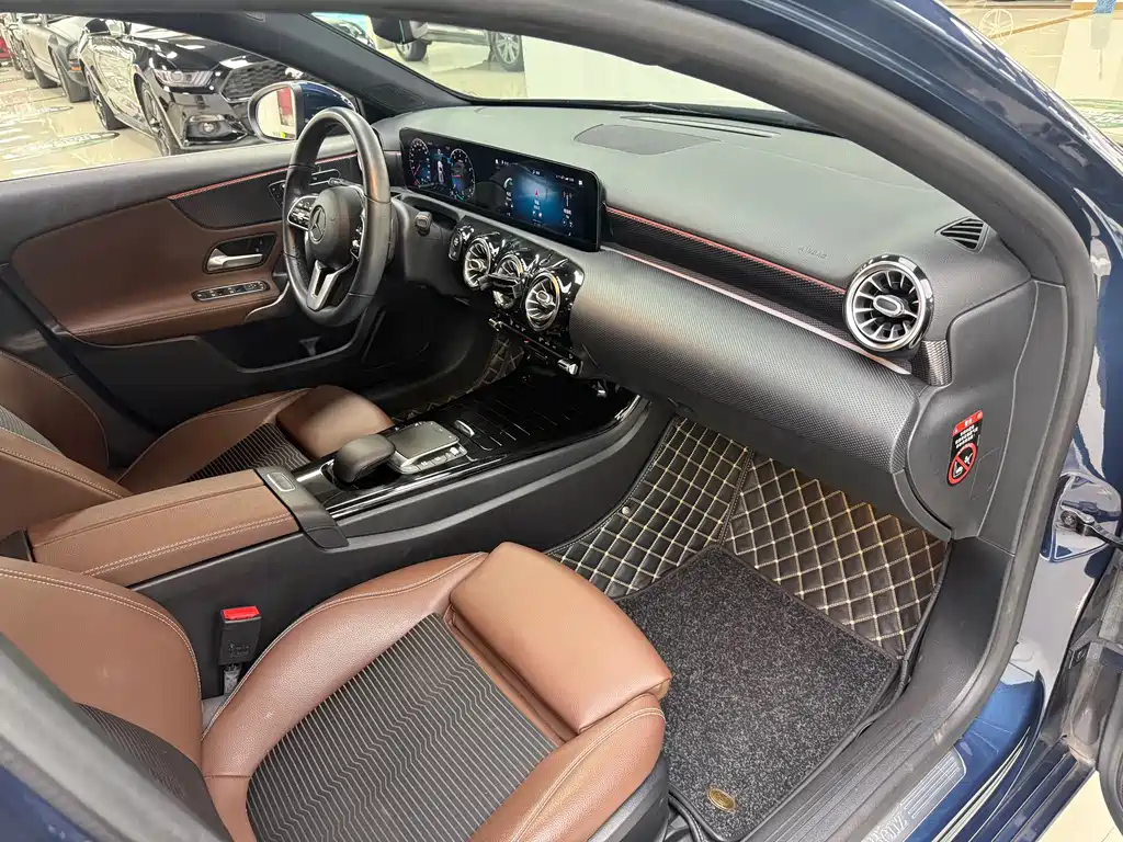 Mercedes-Benz A-Class 2020 — фото 19