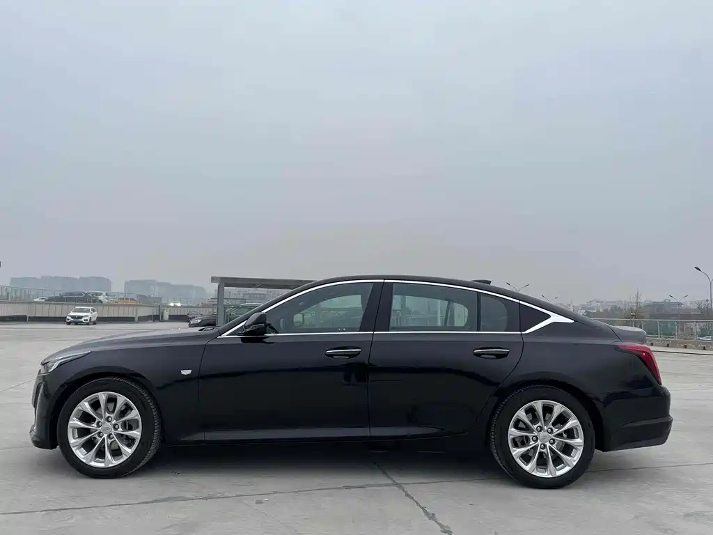 Cadillac CT5 2023 — фото 3